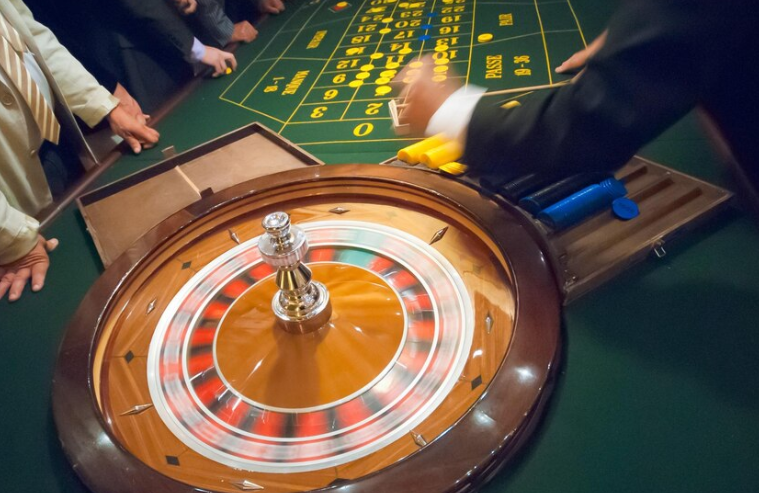 How does roulette work
